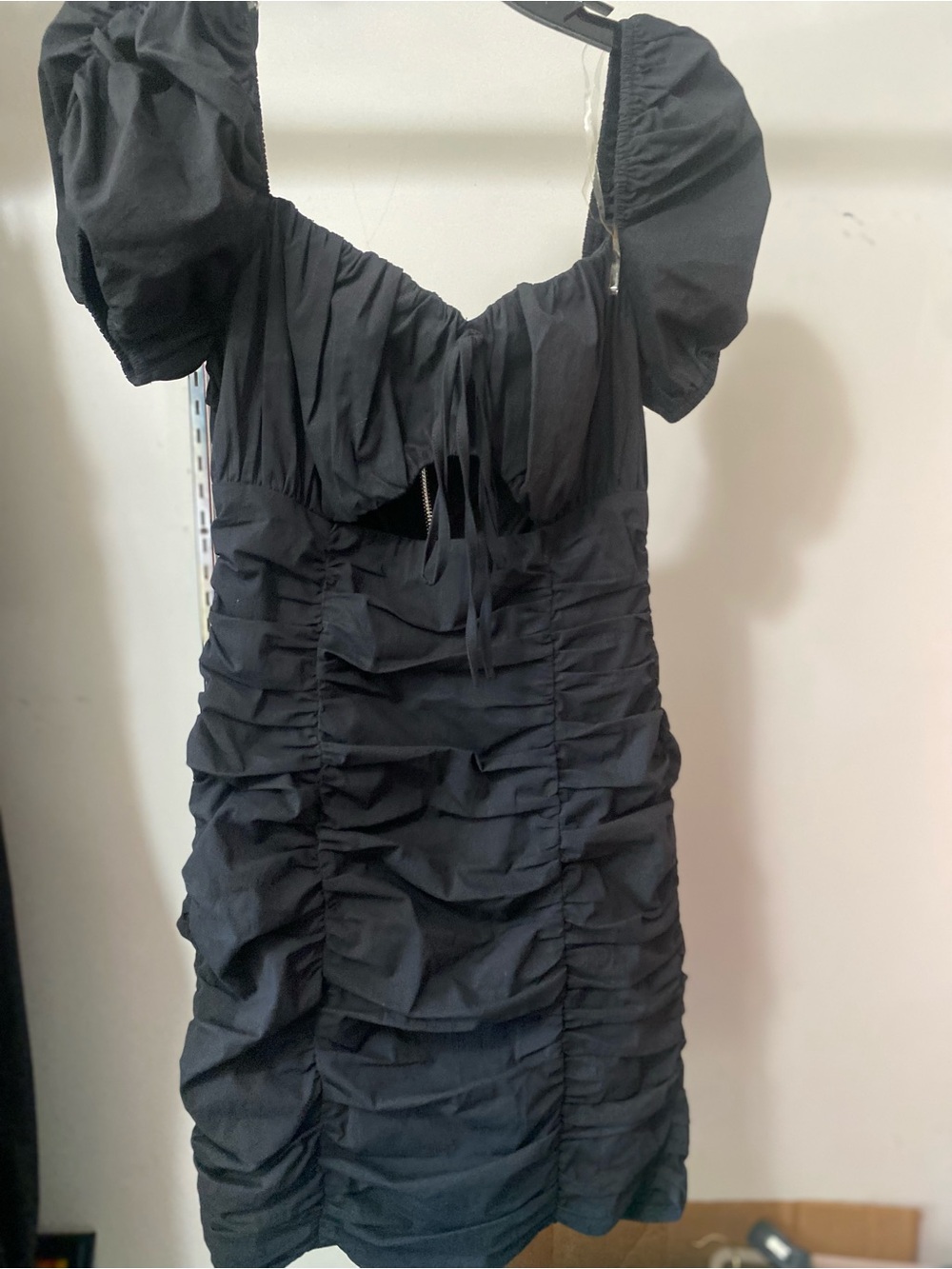 Black Ruched Puff-Sleeve Women's Dress